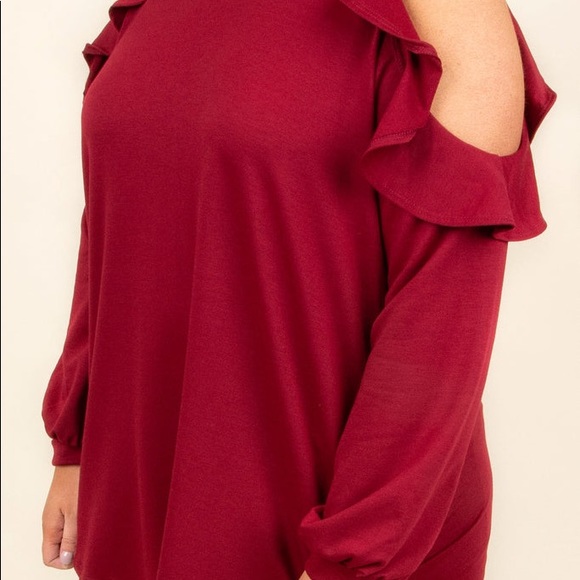 Sweet Lovely by Jen Cold shoulder long sleeve red tunic size 1X from Chic Soul - Picture 3 of 9